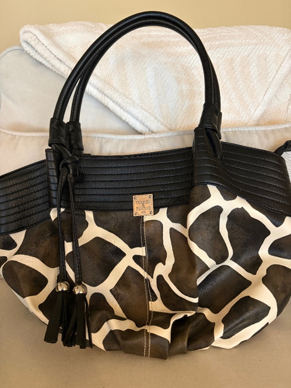 Dooney & Bourke